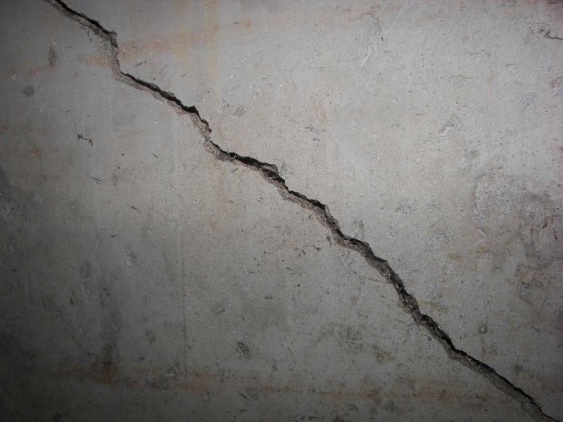 4 Ways To Fix Cracks In Your Walls HomeTone Org