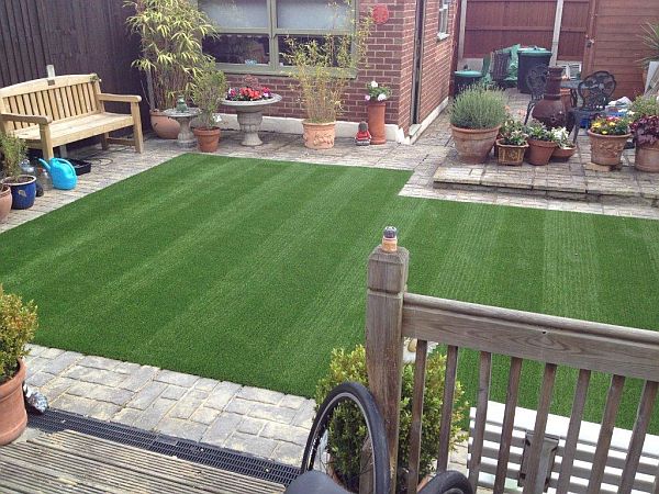 artificial grass installation in your lawn (2)