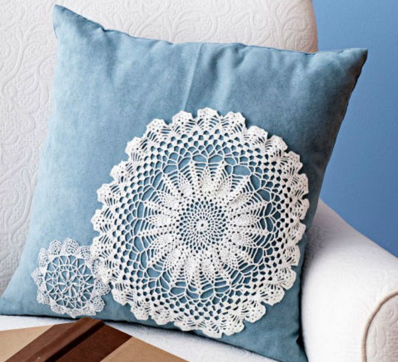 Doily pillow