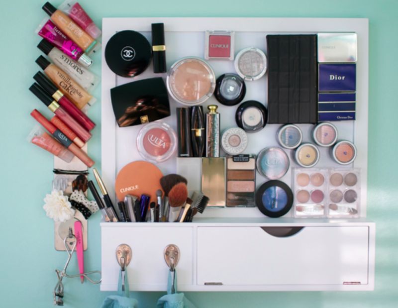 magnet board for all her makeup products