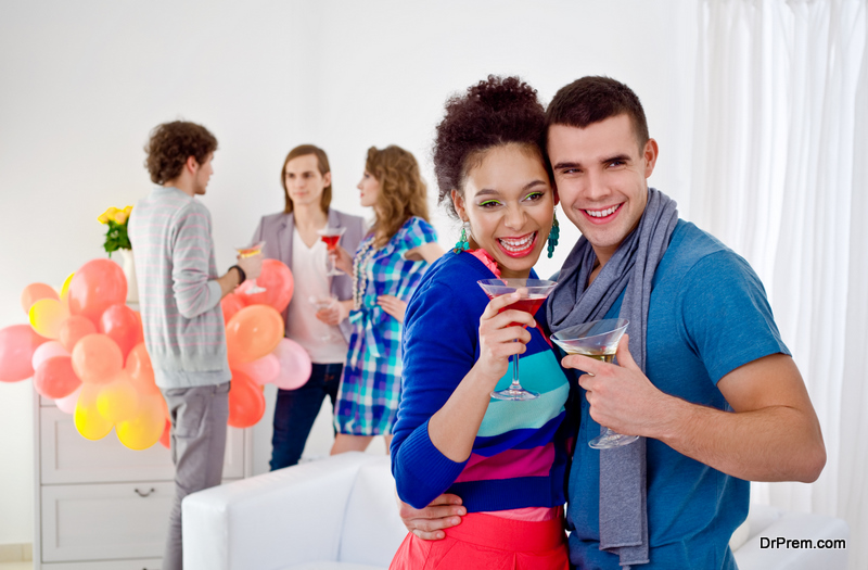 5 Reasons to Have a Housewarming Party